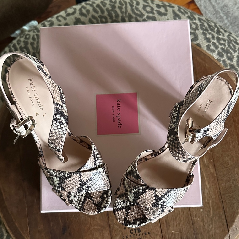 Kate Spade Black and Cream Snakeskin Heels